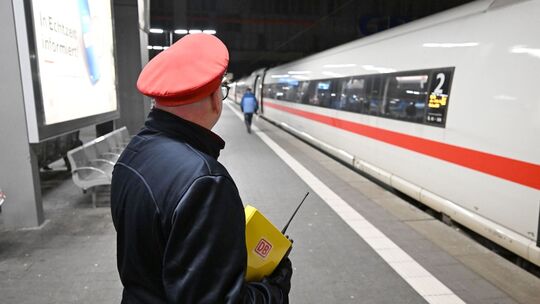 Mitarbeiter bei der Bahn