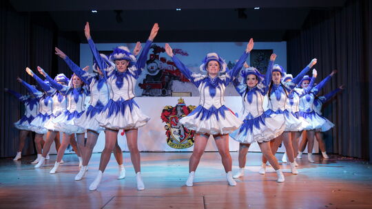 Bei RZ-Narrentreffen in Rheinböllen feierten zahlreiche Jecken aus allen Ecken des Rhein-Hunsrück-Kreises gemeinsam ein großes F