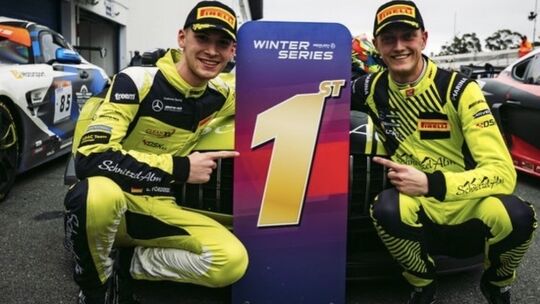 Platz eins ist das Ziel für Enrico Förderer und seinen Teamkollegen in der GT4 Winter Series. Platz eins ist das Ziel für Enrico Förderer und seinen Teamkollegen in der GT4 Winter Series.