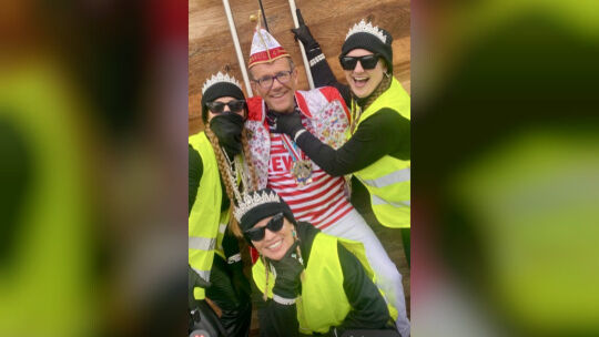 De Dehoga-Dampfer wird gekapert, Käpt´n Gereon Haumann kommt in Arrest. De Dehoga-Dampfer wird gekapert, Käpt´n Gereon Haumann kommt in Arrest.