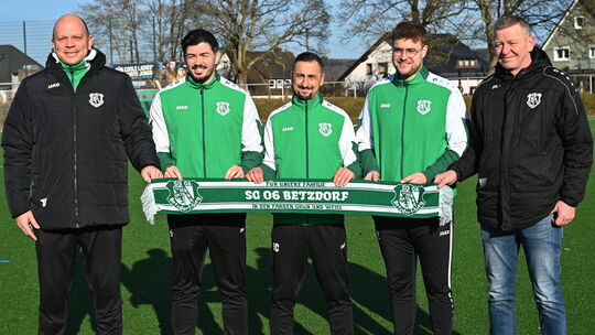 Wollen die sportliche Entwicklung bei der SG 06 Betzdorf ab Sommer weiter vorantreiben: Das neue Trainerteam (in Grün von links