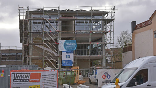 Das frühere IB-Gebäude in der Salinenstraße 39a wird umgebaut, damit dort Ende Mai das zahnmedizinische Versorgungszentrum „Dein