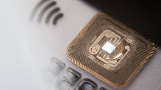 RFID-Chip in einer Kreditkarte