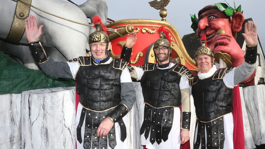 Eine Augenweide ist in Kottenheim der von Wagenbauerkoryphäe Helmut Lung kreierte und mit Unterstützung von Herbert Münch gebaut Eine Augenweide ist in Kottenheim der von Wagenbauerkoryphäe Helmut Lung kreierte und mit Unterstützung von Herbert Münch gebaut