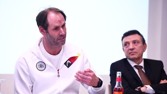 Zu Beginn der Rewe Petz Ladies Open nutzte der Deutsche Tennisbund die große Bühne und stellte seinen neuen Frauen-Teamchef Torb