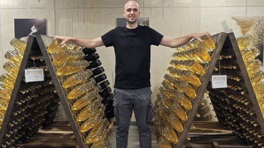 Weg vom Massenprodukt, hin zur Flaschengärung: Philipp Bender erfindet den Moselsekt in Bernkastel-Kues neu.