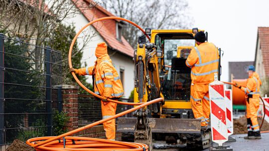 Der Glasfaserausbau geht in einigen Gemeinden im Kreis Neuwied nur schleppend voran. (Symbolfoto)