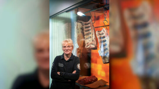 Petra Nieding ist nicht nur Metzgermeisterin, sondern auch Fleischsommelière - und das, obwohl sie eigentlich Buchhändlerin gele