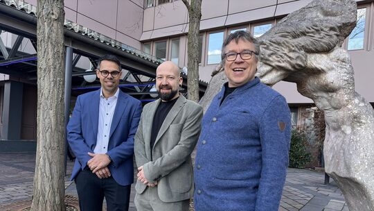 Bereiten die Zentrale Notaufnahme vor: Diakonie-Krankenhausdirektor Manuel Seidel, Dr. Oliver Bill als Leiter der ZNA und Carste