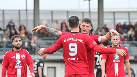 Zwei, auf die es beim Ahrweiler BC ankommen wird im Aufstiegskampf der Rheinlandliga: Almir Porca (Nummer 9), der die Torjägerli