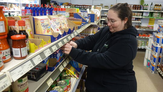 Alexandra Küsgen in "ihrem" Dorfspezi.