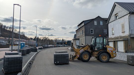 Schon weit vorgeschritten sind die Arbeiten an der B62 in Mudersbach. Die Baumaßnahme soll im Idealfall bereits im Frühsommer be