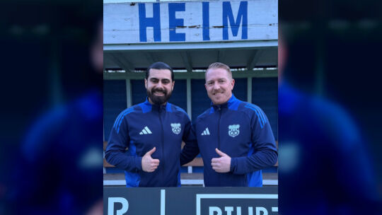 Daumen nach oben: Trainer Sinan Kaya (links) und Matthias Münch (Sportlicher Leiter) freuen sich auf die weitere Zusammenarbeit