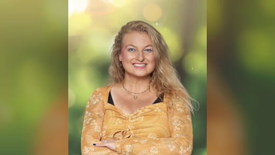 Alexandra Abresch-Cäsar geht bei der Landtagswahl 2026 für Bündnis90/Die Grünen im Wahlkreis 5 ins Rennen. Alexandra Abresch-Cäsar geht bei der Landtagswahl 2026 für Bündnis90/Die Grünen im Wahlkreis 5 ins Rennen.