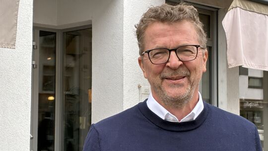 Carl-Bernhard von Heusinger ist Direktkandidat der Koblenzer Grünen für die bevorstehende Landtagswahl. Der Abgeordnete möchte e