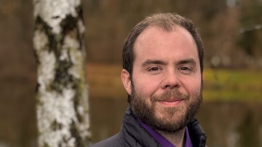 Johannes Eidt geht bei der Landtagswahl 2026 für die Partei Volt im Wahlkreis 6 ins Rennen.