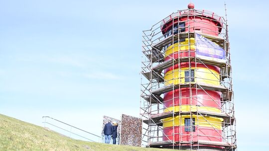 Pilsumer Leuchtturm bekommt Neuanstrich Pilsumer Leuchtturm bekommt Neuanstrich