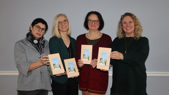 Die dritte, erweiterte Auflage des "Hildegard von Bingen Pilgerwanderweg" stellten (von links) Katja Hilt, Geschäftsführerin der