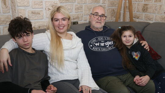 Sie halten zusammen in schweren Zeiten: Einen Tag nach ihrer Ankunft in Ettringen hat sich unsere Redaktion mit Ruslana, ihren K