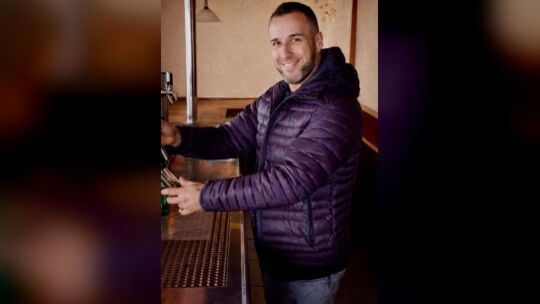 Alen Azar kennen viele aus seiner Zeit im Parkhotel Idar-Oberstein. Nun übernimmt er das Café Kupferstube in Fischbach.