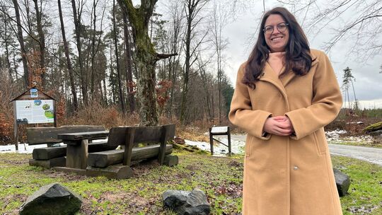 Jana Gräf im Wald unweit der Landshube: Für die FDP-Kandidatin ist dies ein Ort der Ruhe und der Freiheit.