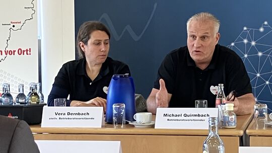 Betriebsratsvorsitzender Michael Quirmbach, hier bei einer Pressekonferenz in der Kreisverwaltung in Bad Neuenahr-Ahrweiler Ende