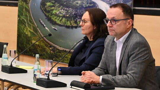 Christian Straub und Alexandra Kiauk (von rechts) sind die Geschäftsführer des Gemeinschaftsklinikums Mittelrhein (GKM). Im Stad Christian Straub und Alexandra Kiauk (von rechts) sind die Geschäftsführer des Gemeinschaftsklinikums Mittelrhein (GKM). Im Stad