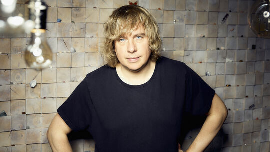 Will in seinen Büchern - oft unbekanntes - Wissen vermitteln und zugleich die Emotionen anregen: Dominik Eulberg verfolgt in Sac