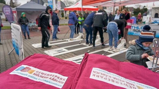 Im Gewerbepark gibt es einmal im Jahr - so wie hier 2023 - ein großes Frühlingsfest.