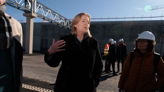 Bundesarbeitsministerin Bas besichtigt Elektrobus-Betriebshof