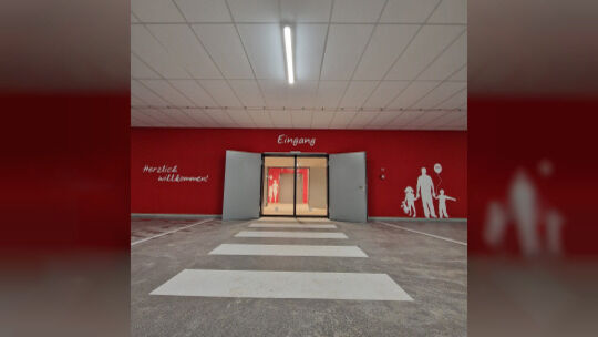 Ab sofort können Kunden des rewe Petz-Marktes in Wissen die neue Tiefgarage im Untergeschoss nutzen, wo 36 neue Parkplätze entst