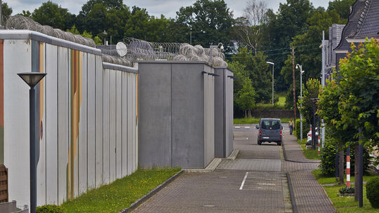 Fall wegen Bedrohung: Als die Beamten in Diez ihn abblitzen ließen, rastete der Angeklagte aus und bedrohte sie mit dem Tod. Nun