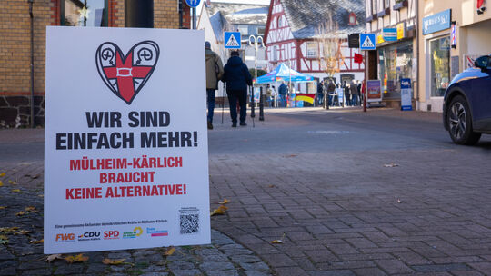 Schon im November 2025 gab es in Mülheim-Kärlich eine Aktion mit Infoständen von SPD, CDU, Grüne, FWG und FDP. Der Anlass war da
