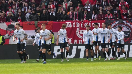 1. FC Kaiserslautern - SC Paderborn 07 1. FC Kaiserslautern - SC Paderborn 07