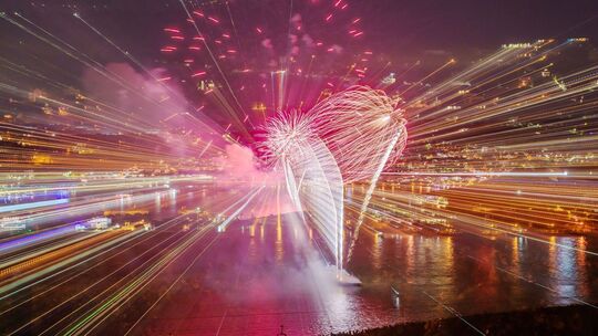 Jährliches Spektakel «Rhein in Flammen» in Rüdesheim und Bingen