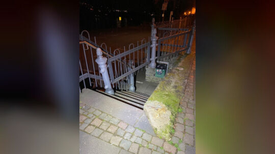 Beschädigtes Geländer, Gestade, Bernkastel-Kues Beschädigtes Geländer, Gestade, Bernkastel-Kues