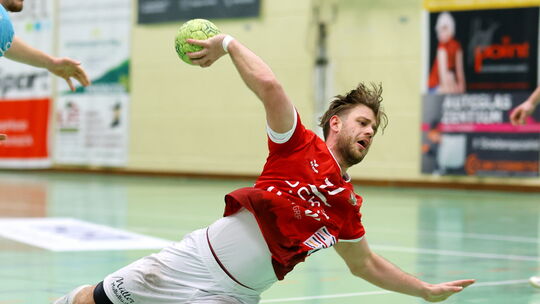 Die HSG Kastellaun/Simmern um Kreisläufer Nicolas Friedrich verlor völlig überraschend beim Schlusslicht SG Saulheim mit 27:30.