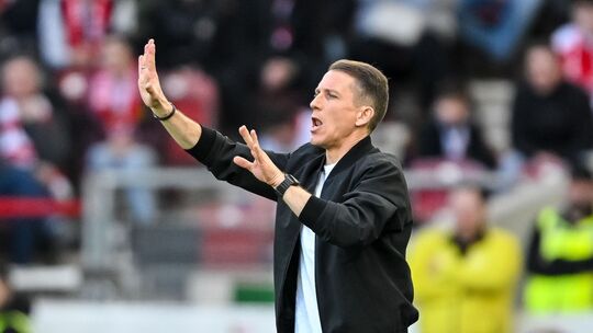 VfB Stuttgart - VfL Wolfsburg VfB Stuttgart - VfL Wolfsburg