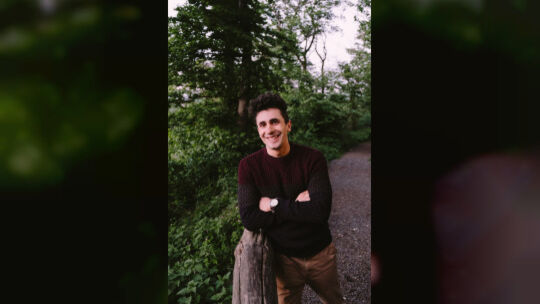 Dr. Simon Schmitz geht bei der Landtagswahl 2026 für die Grünen im Wahlkreis 11 ins Rennen.