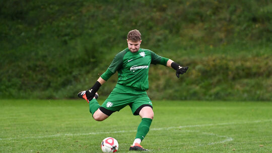Marlon Rieck, der Keeper der Sportfreunde Bad Ems, bekam auch gegen den TuS Singhofen recht wenig Bewährungschancen.