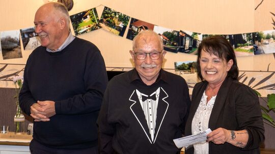 Diana Kebschull bedankt sich in ihrer Ansprache bei allen, die geholfen haben.