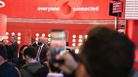 Vodafone-Messestand beim MWC Vodafone-Messestand beim MWC