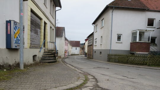 Endlich ist es soweit: Der Auftrag zum Ausbau des zweiten Abschnittes der Ortsdurchfahrt (K 14) ist vergeben, die Bagger könnten