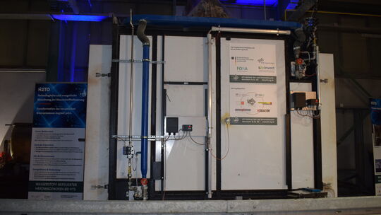 Der erste mit grünem Wasserstoff betriebene Herdwagenofen ist eher für Kleinchargen geeignet.