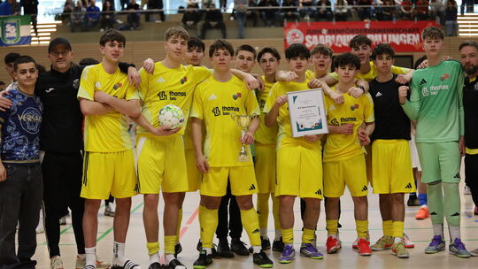 Platz drei bei den Futsal-Regionalmeisterschaften Südwest in Monsheim: Die B-Junioren des JFV Rhein-Hunsrück waren zufrieden mit