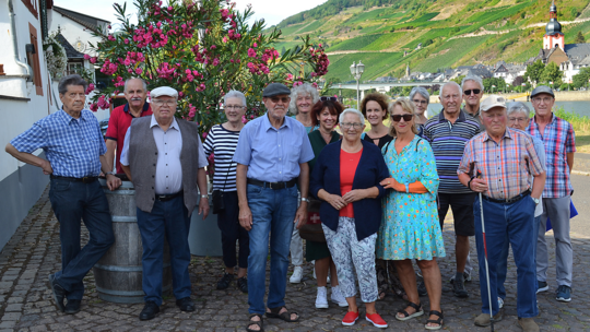 Die Mitglieder haben bei einer Mundartführung Zell-Kaimt auf Platt kennengelernt.