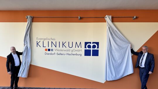 Dieses Logo ziert nun die drei Standorte des Evangelischen Klinikums Westerwald in Selters, Dierdorf und Hachenburg. Den Standor