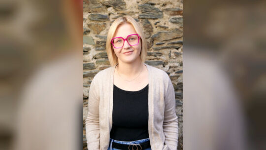 Jaqueline Klöppel geht bei der Landtagswahl 2026 für die Linken im Wahlkreis 10 ins Rennen.