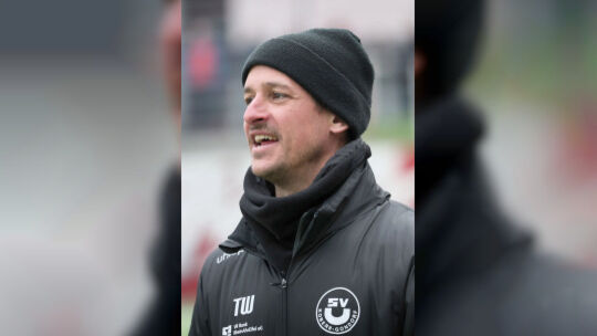 Tobias Wirtz trainiert zusammen mit Stefan Ostkamp den SV Untermosel und möchte die Tabellenführung auch dem Spieltag behalten.