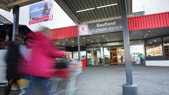 Der Eingang zum neuen Kaufland in Mülheim-Kärlich: Der Start ist laut dem Unternehmen geglückt.